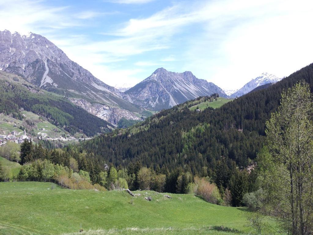 Hotel San Carlo, Tra Bormio E Livigno Isolaccia Exterior foto